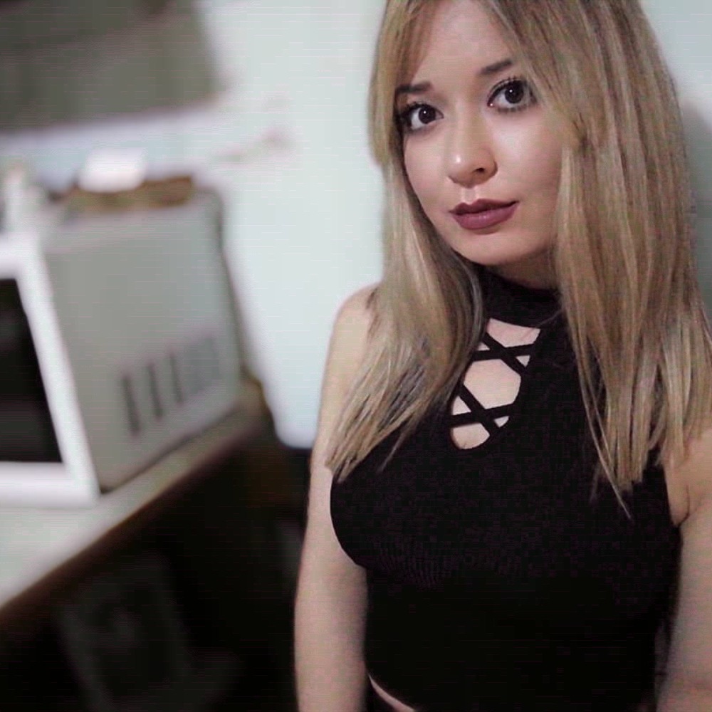 Meet your Posher, Zoe